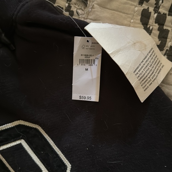 Gap Jogger Shorts - Picture 3 of 3